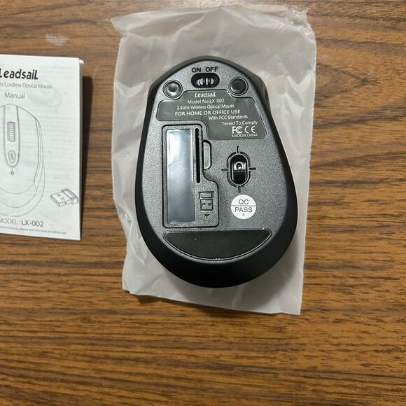 WIRELESS MOUSE  - Picture 9 of 10